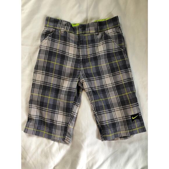 Nike boys plaid long shorts size 12 regular 26" waist - Picture 1 of 5
